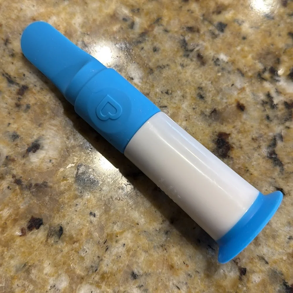 Munchkin Booty Brush Diaper Cream Applicator, Blue, NWOT